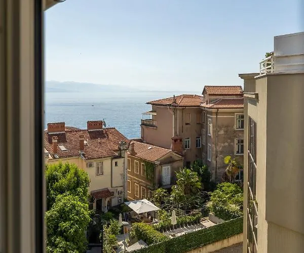 Liburnija Apartment