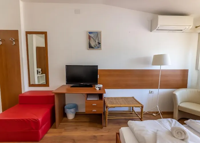 Liburnija Apartment *