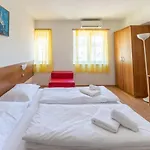 Liburnija Apartman *